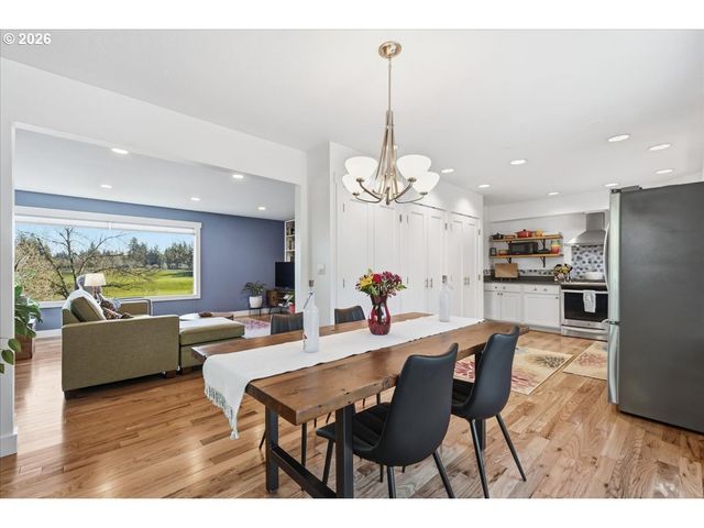 10339 Sw 40TH Ave, Portland, OR 97219