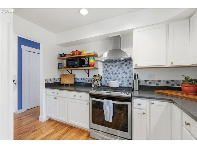 10339 Sw 40TH Ave, Portland, OR 97219