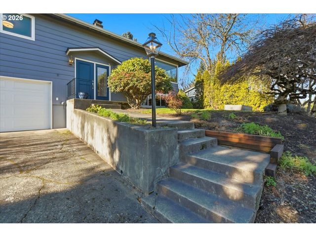 10339 Sw 40TH Ave, Portland, OR 97219