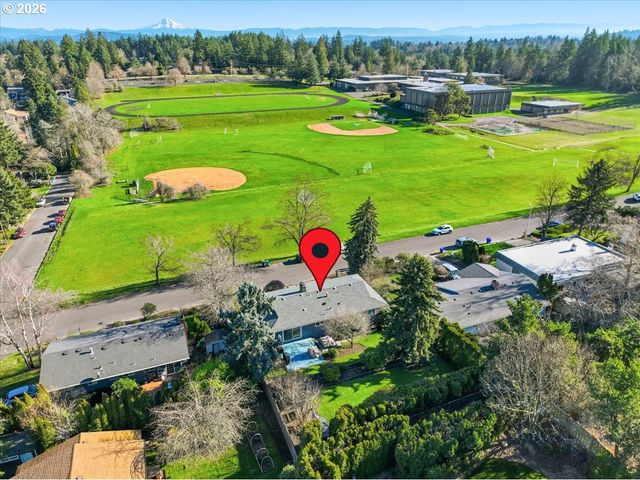 10339 Sw 40TH Ave, Portland, OR 97219