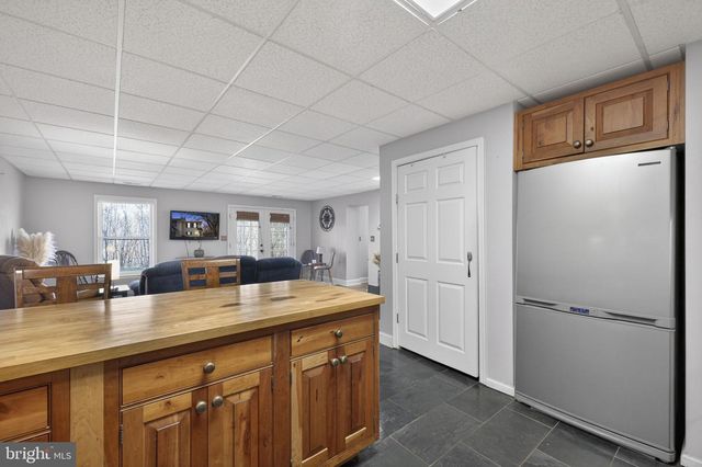 17 STONEWALL CT, Middleburg, VA 20117