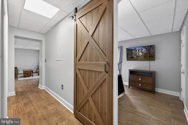 17 STONEWALL CT, Middleburg, VA 20117