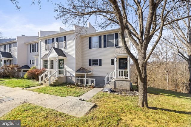 17 STONEWALL CT, Middleburg, VA 20117