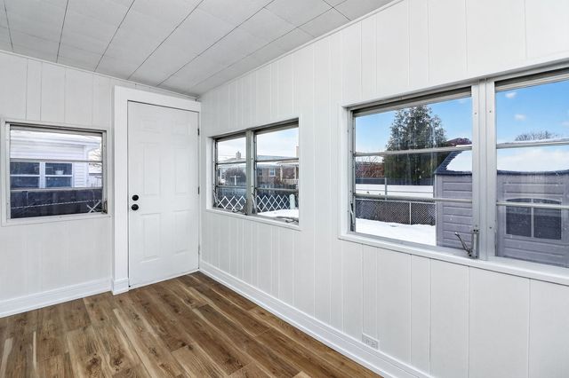 7624 W Ainslie Street, Harwood Heights, IL 60706