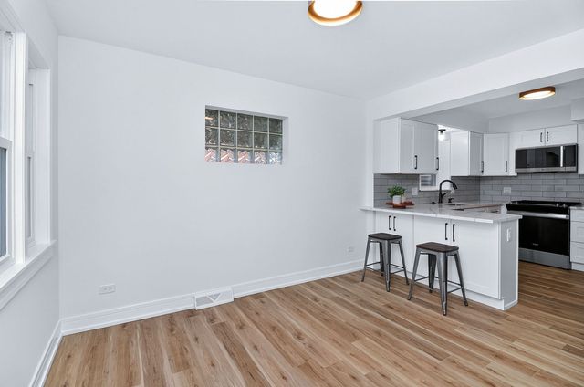 7624 W Ainslie Street, Harwood Heights, IL 60706