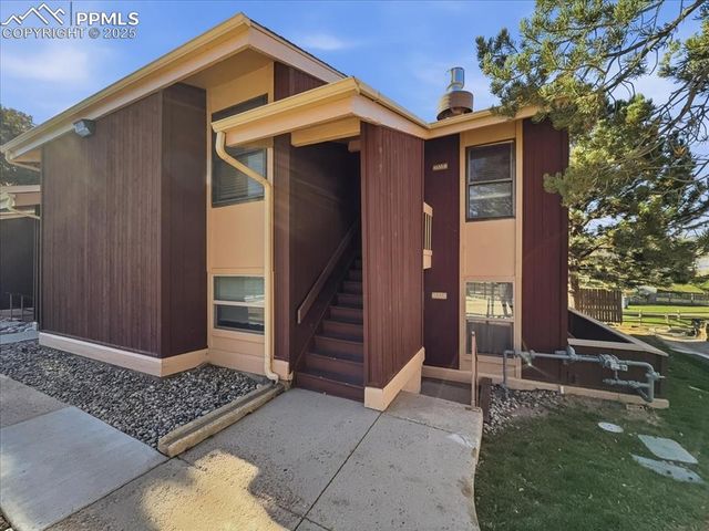 4533 N Carefree Circle B, Colorado Springs, CO 80917