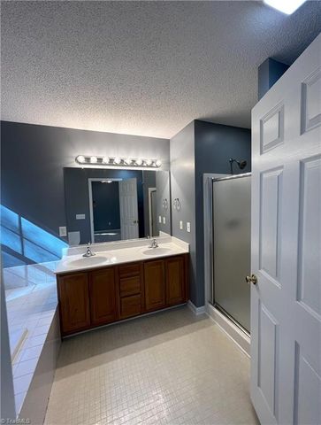 118 Carters Ridge Road, Advance, NC 27006