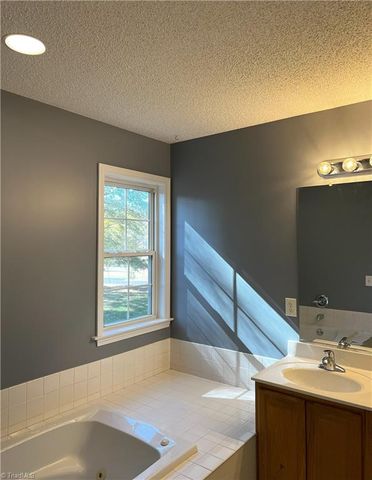 118 Carters Ridge Road, Advance, NC 27006