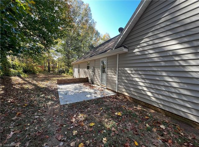 118 Carters Ridge Road, Advance, NC 27006