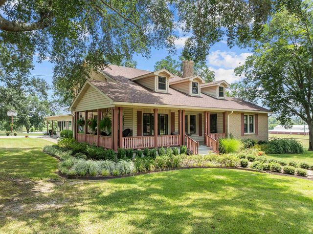 2807 S FM 225, Henderson, TX 75654