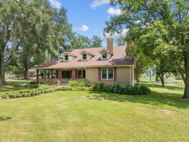 2807 S FM 225, Henderson, TX 75654