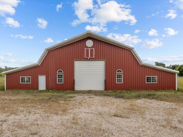 2807 S FM 225, Henderson, TX 75654