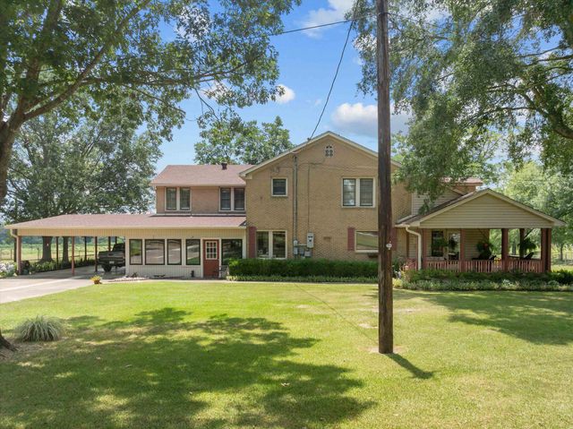 2807 S FM 225, Henderson, TX 75654