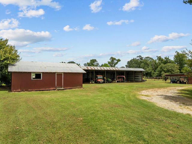 2807 S FM 225, Henderson, TX 75654