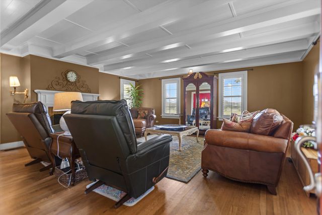 2807 S FM 225, Henderson, TX 75654