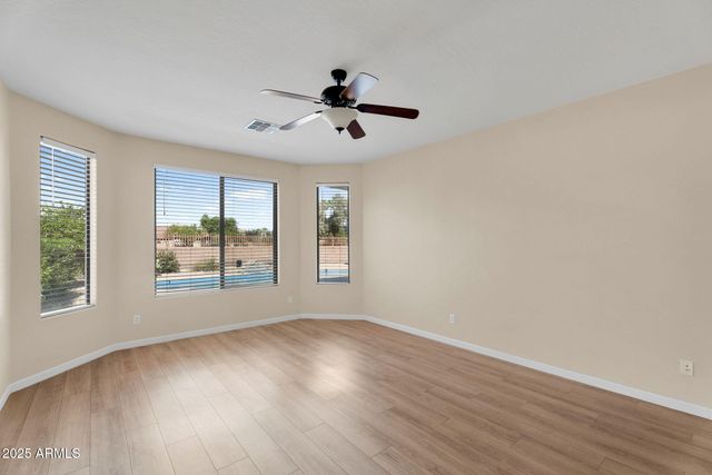 3586 E RIOPELLE Court, Gilbert, AZ 85298