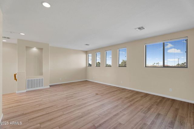 3586 E RIOPELLE Court, Gilbert, AZ 85298