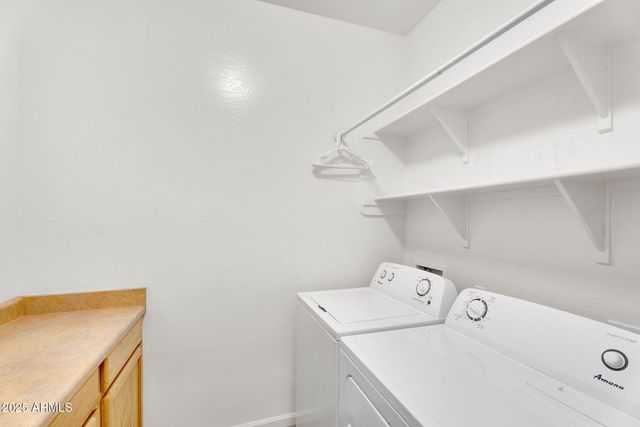 3586 E RIOPELLE Court, Gilbert, AZ 85298