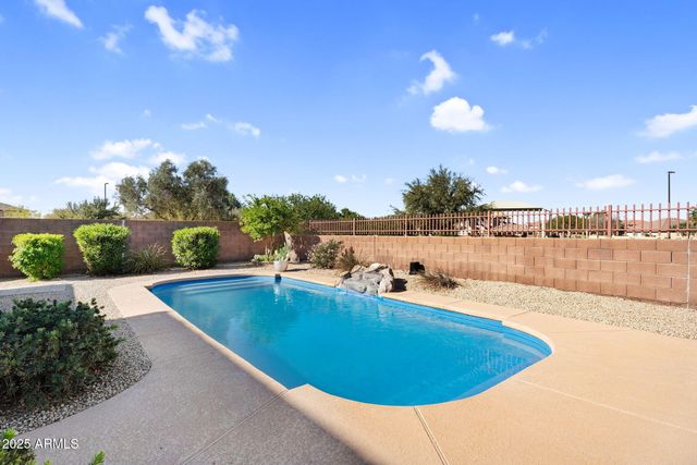 3586 E RIOPELLE Court, Gilbert, AZ 85298