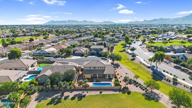 3586 E RIOPELLE Court, Gilbert, AZ 85298