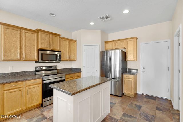 3586 E RIOPELLE Court, Gilbert, AZ 85298