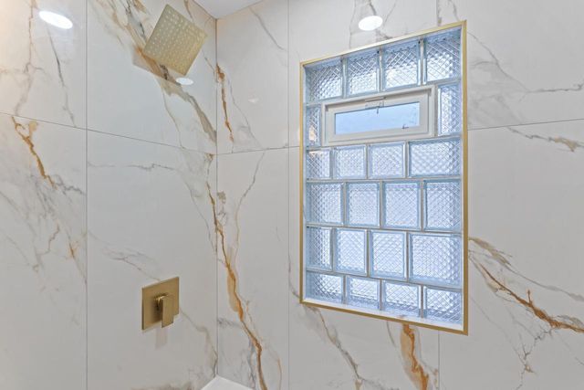 2945 N 73rd STREET, Milwaukee, WI 53210