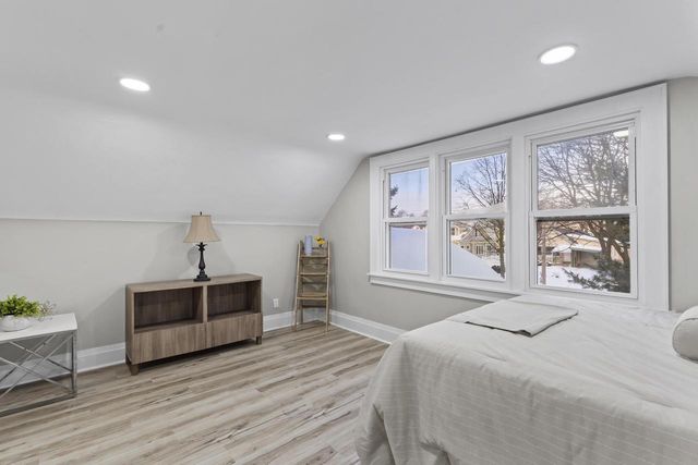 2945 N 73rd STREET, Milwaukee, WI 53210