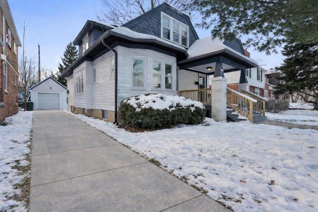 2945 N 73rd STREET, Milwaukee, WI 53210