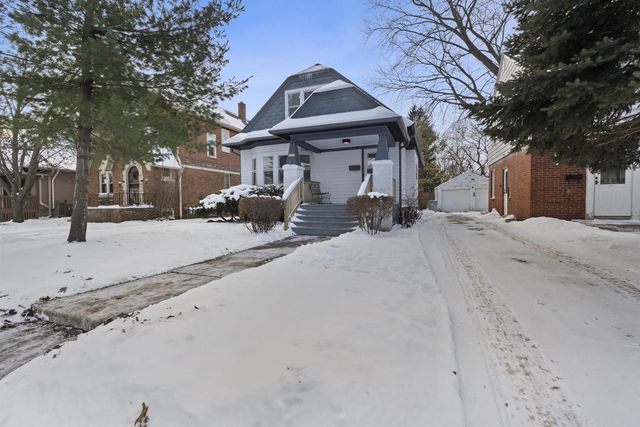 2945 N 73rd STREET, Milwaukee, WI 53210