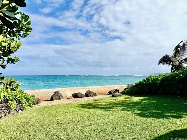 68-687 Farrington Highway, Waialua, HI 96791