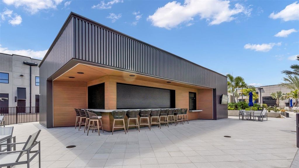 Image 34 of property listing at 6500 MOTOR ENCLAVE WAY 1214, Tampa, FL 33610