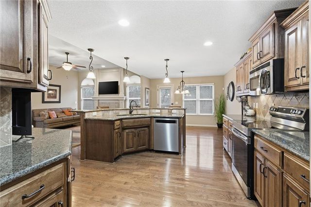 7101 N Cypress Avenue, Kansas City, MO 64119