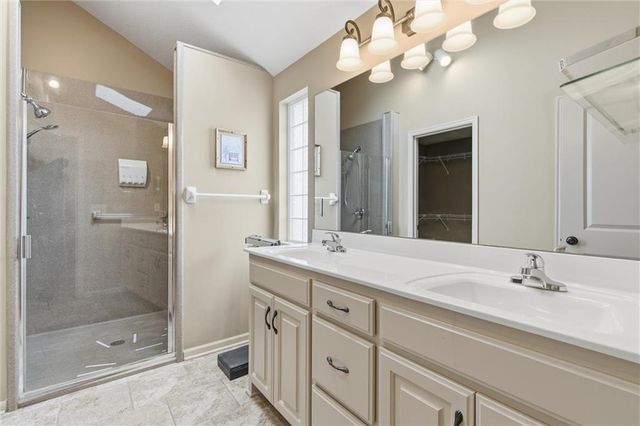 7101 N Cypress Avenue, Kansas City, MO 64119