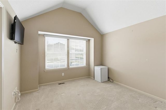 7101 N Cypress Avenue, Kansas City, MO 64119