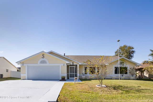 861 Seven Gables Circle SE, Palm Bay, FL 32909