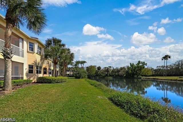 3200 Sea Haven CT 2101, North Fort Myers, FL 33903