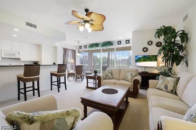 3200 Sea Haven CT 2101, North Fort Myers, FL 33903