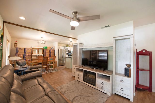 512 Kedy Street, Mesquite, TX 75149