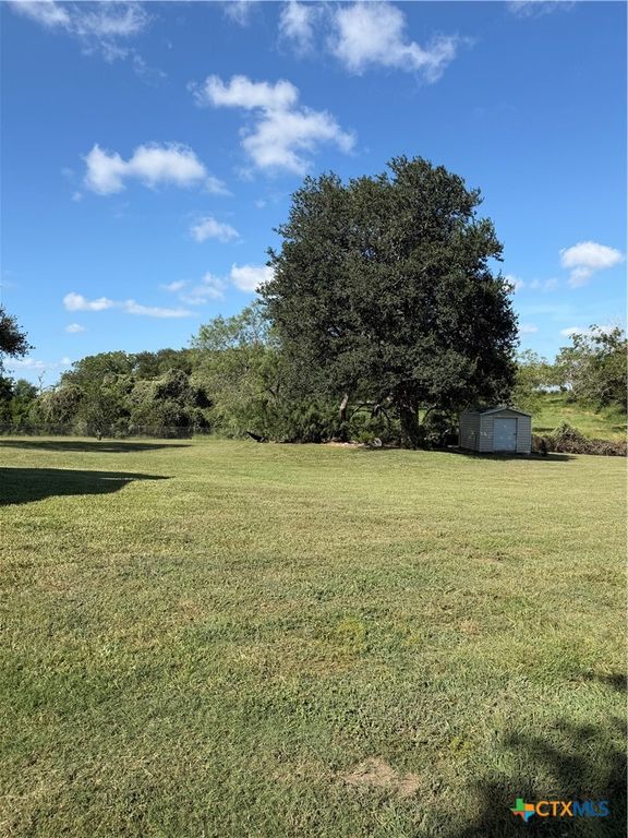 Image 22 of property listing at Address unavailable.