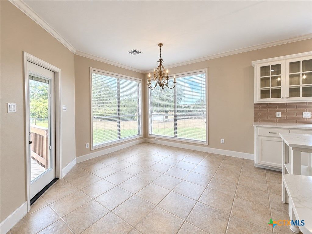Image 7 of property listing at Address unavailable.