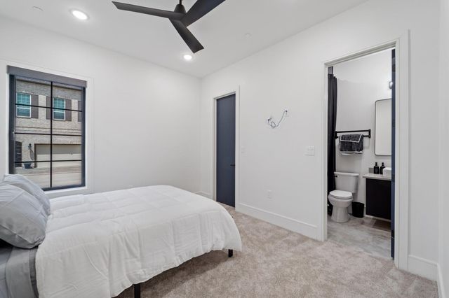 948 Blackshire Lane, Houston, TX 77055