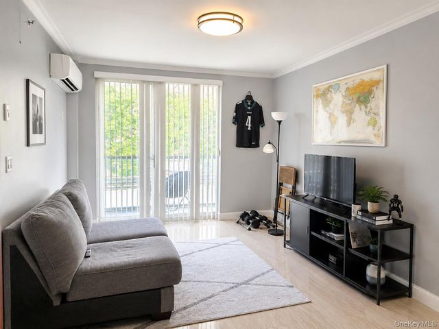 13215 41st Avenue 4 C, Flushing, NY 11355