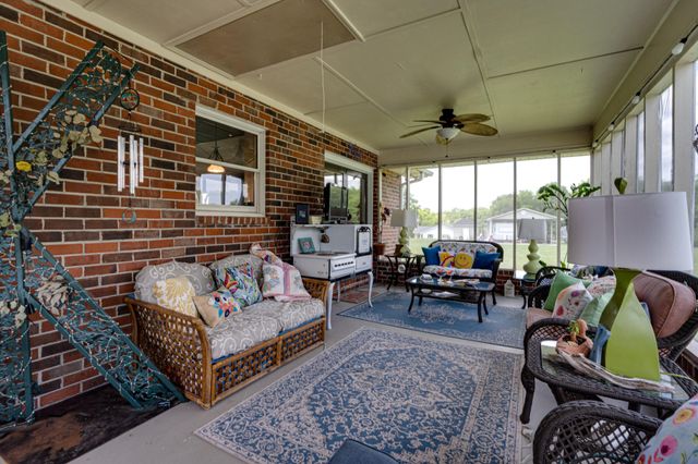 121 County Road 903, Etowah, TN 37331
