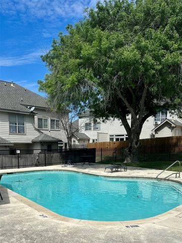 12205 Abbey Glen LN, Austin, TX 78753