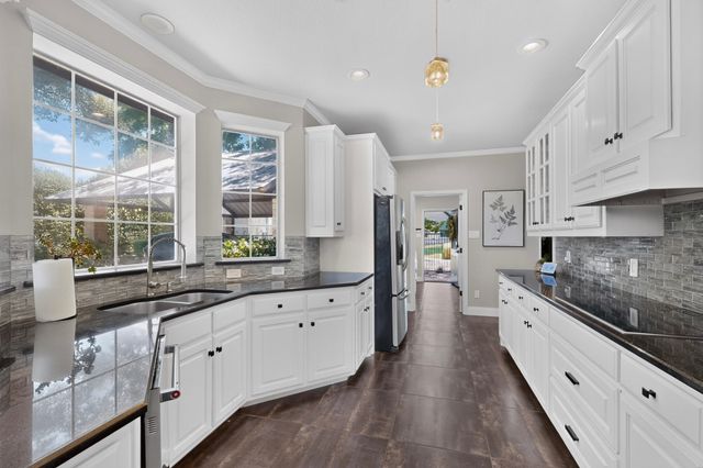 6130 Grauton Drive, Mansfield, TX 76063