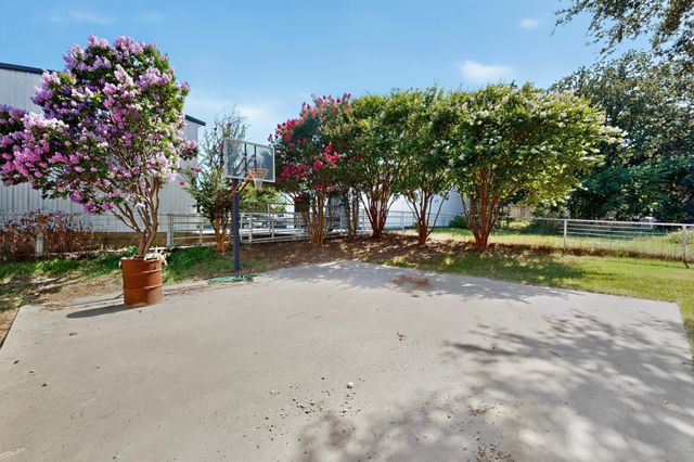 6130 Grauton Drive, Mansfield, TX 76063