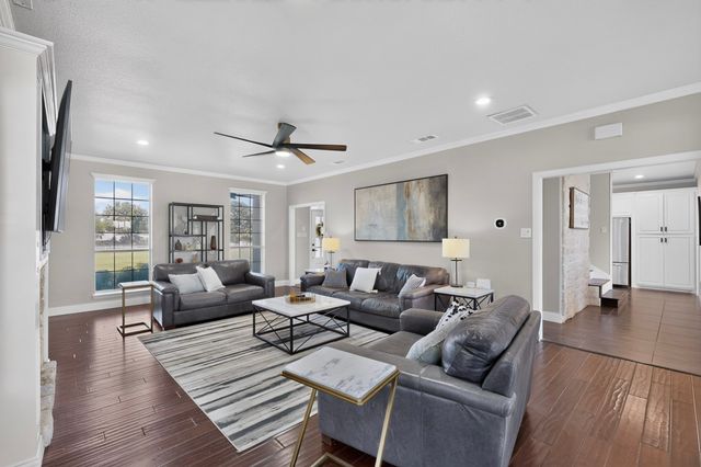 6130 Grauton Drive, Mansfield, TX 76063