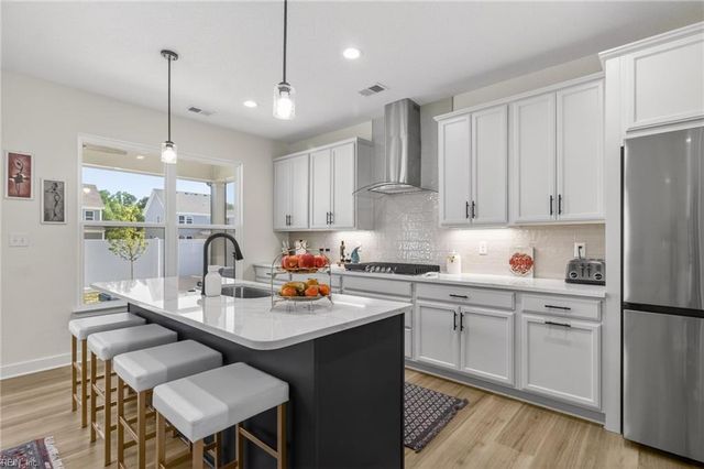 436 Stoney Mist WAY, Chesapeake, VA 23322