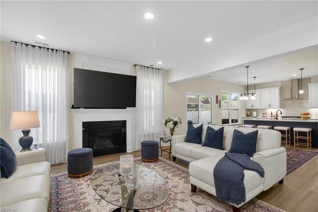 436 Stoney Mist WAY, Chesapeake, VA 23322