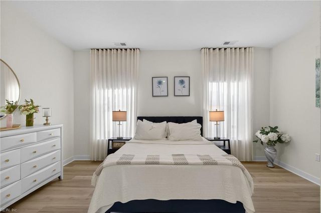 436 Stoney Mist WAY, Chesapeake, VA 23322